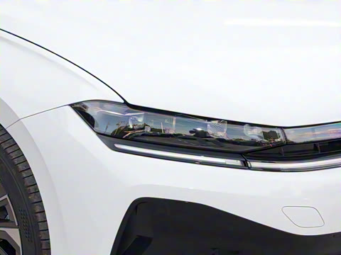 2026�� L 300TSI DSG ������