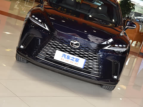 2026�� 350h ����������