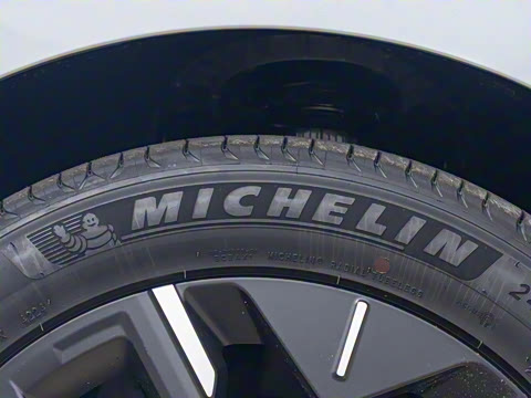 2025�� 825 Pro��