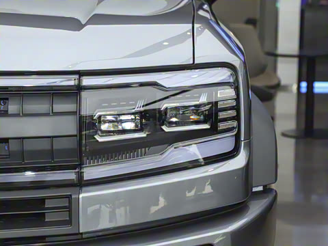 2025�� 210KM ��������Ultra��