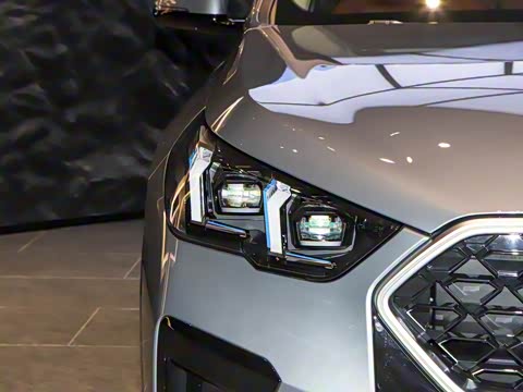 2025�� sDrive25i M�˶���װ