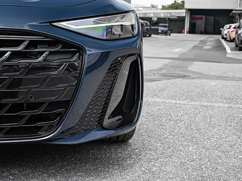 2026�� 2.0T quattro ������	