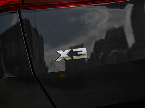 2025�� M50 xDrive