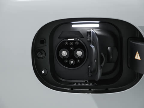 2026�� ����� 350 L 4MATIC