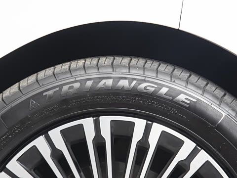 2026�� ���̰� 230�콢�� 7��