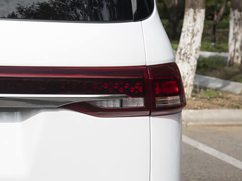 2026�� ���̰� 230�콢�� 7��