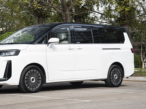 2026�� ���̰� 230�콢�� 7��