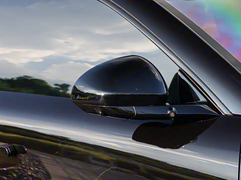 2025�� 240����Ultra