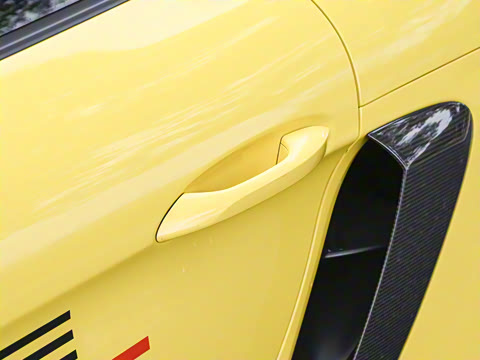 2023�� Spyder RS 4.0L