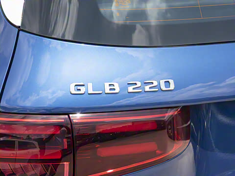 2025�� GLB 220 ʱ����