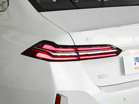 2026�� eDrive 35L M�˶���װ