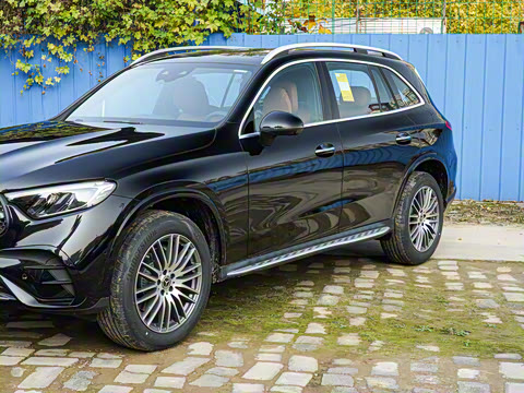 2026�� GLC 300 L 4MATIC ������ 5��