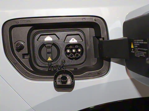 2025�� ����200 Pro