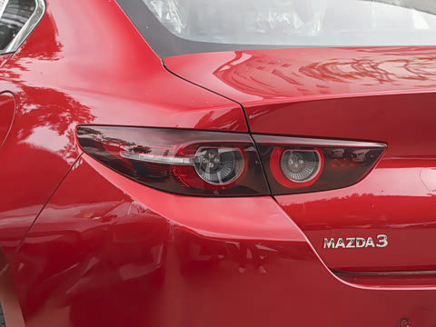 2025�� 2.0L �Զ���ҫ��