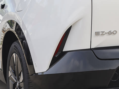 2025�� ����200 Pro