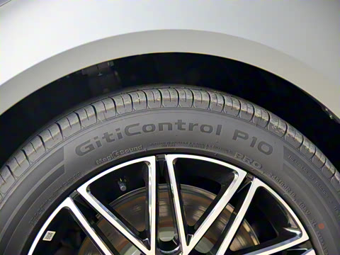 2025�� 260��������������