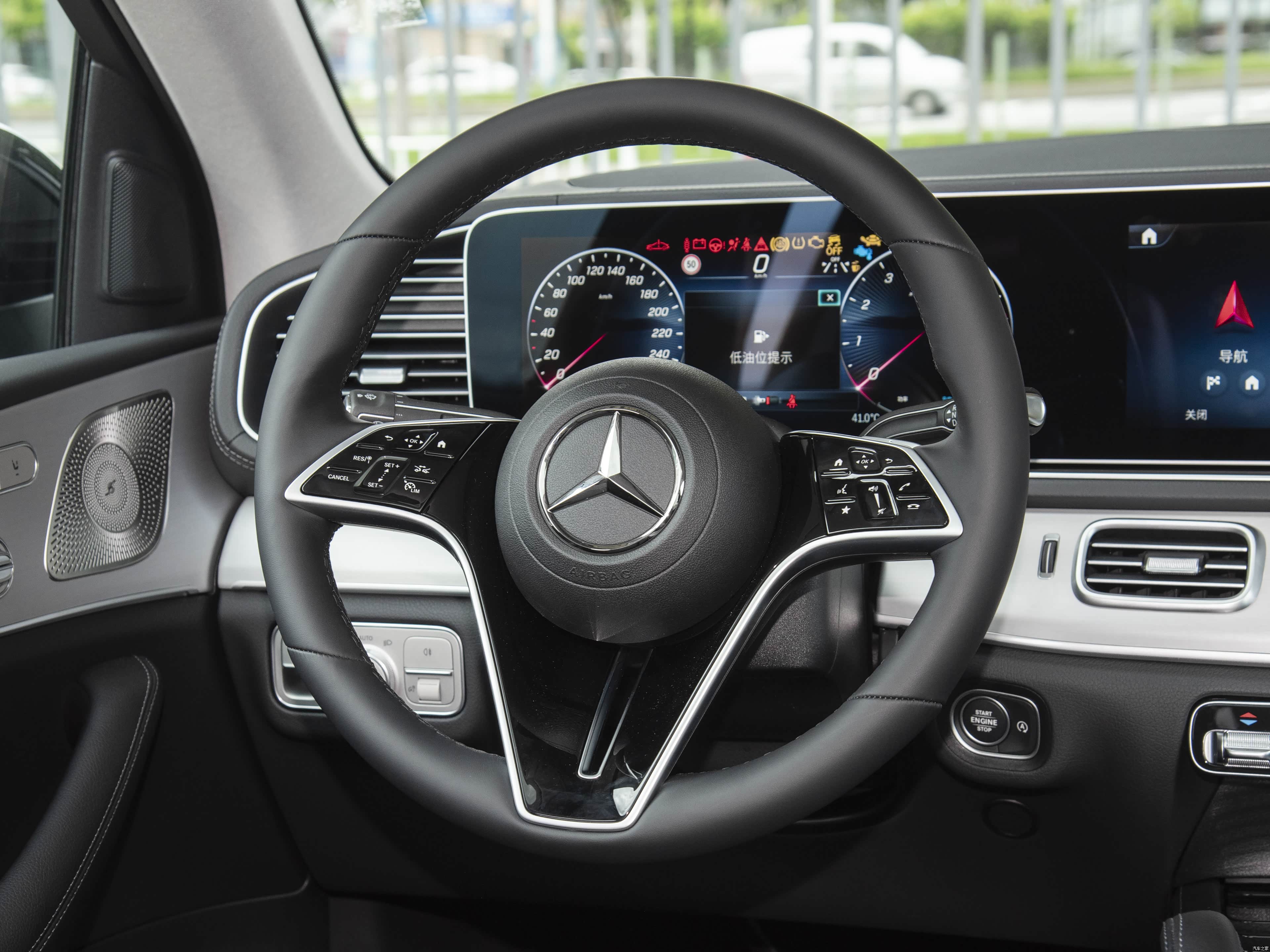 Mercedes-Benz GLE, миниатюра 18