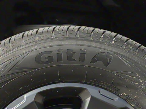 2025�� 210KM ����Ultra��