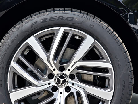 2026�� �Ŀ�� E 300 L ʱ����