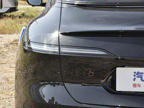 2025�� Ultra���̰�