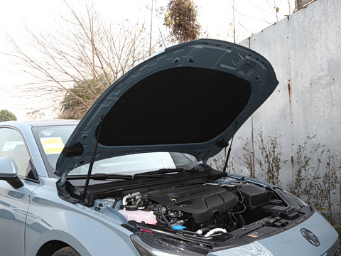 2026�� 2.0T 405 AT������