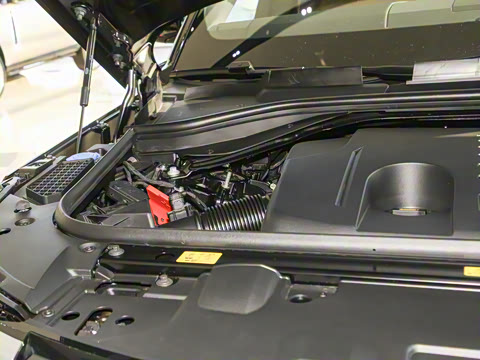 2025�� 3.0 L6 400PS �����ӳ���