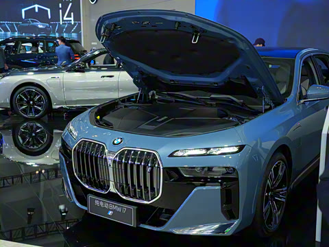 2023�� xDrive60L M�˶���װ