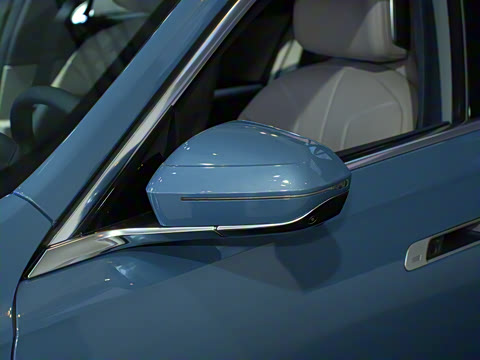 2023�� xDrive60L M�˶���װ