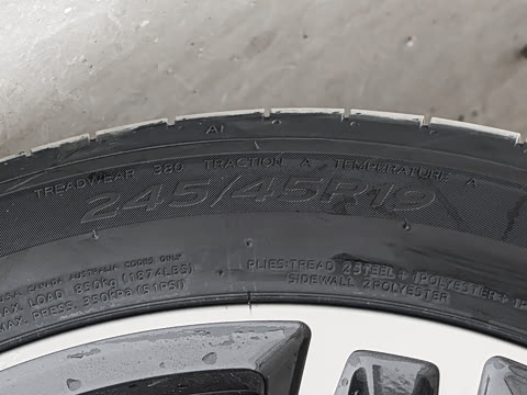 2026�� �Ŀ� 525Li M�˶���װ