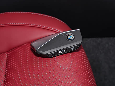 2026�� �Ŀ� 525Li M�˶���װ