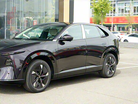 2025�� ����200 Pro