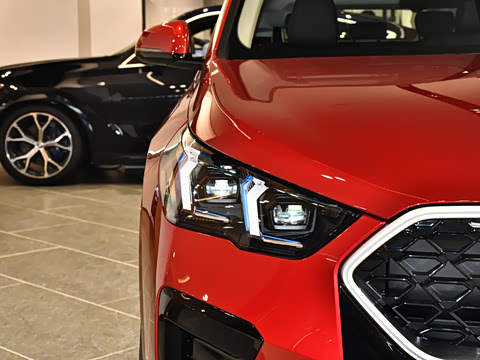 2025�� sDrive25i M�˶���װ