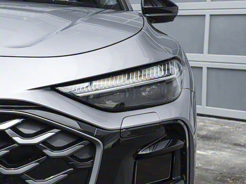 2026�� TFSI quattro 150kW �׷�������