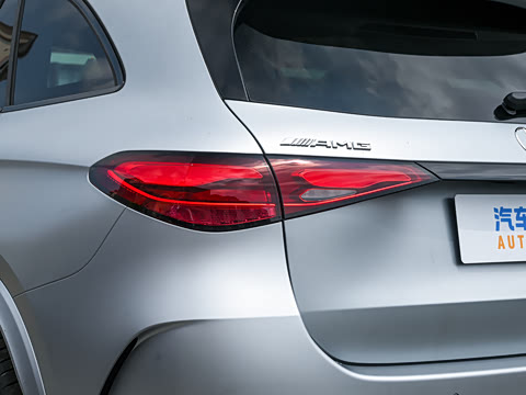 2026�� �Ŀ� AMG GLC 43 4MATIC
