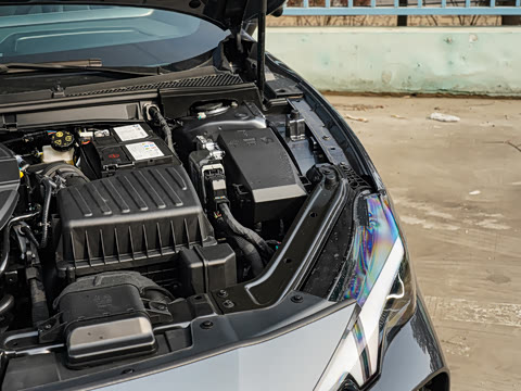 2026�� 2.0T 405 AT������