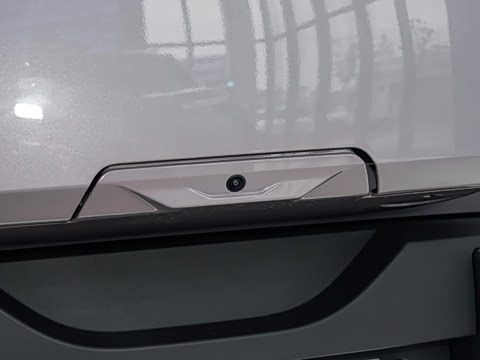 2025�� 501KM ����Ultra��