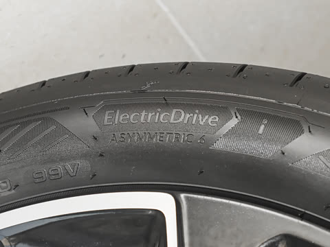 2025�� 85kWh ������