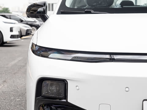 2027�� 670������