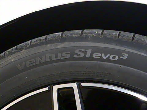 2026�� E 300 ʱ�����˶���