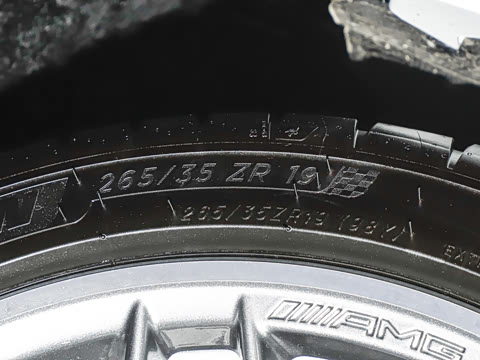 2025�� AMG C 43 4MATIC