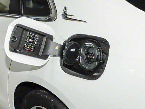 2024�� E 350 e L ���ʽ��϶����γ�