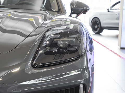 2026�� Panamera �����ӳ������� 2.9T