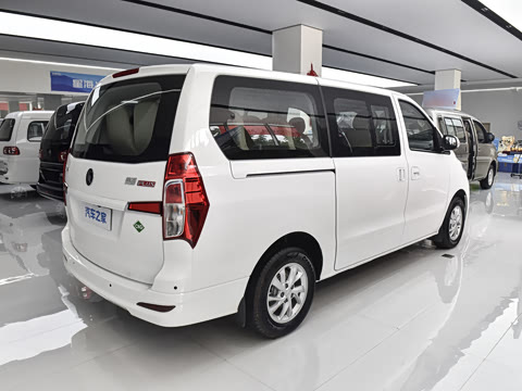 2025�� 2.0L �ֶ�������CNG 9��