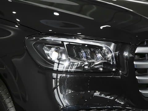 2026�� GLS 450 4MATIC �����