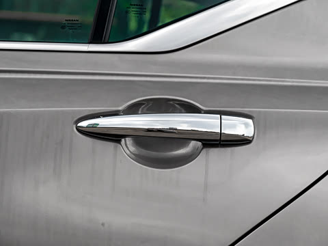 2025�� 2.0L XL-TLS ������