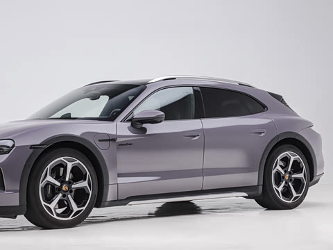 2026�� Taycan 4 Cross Turismo
