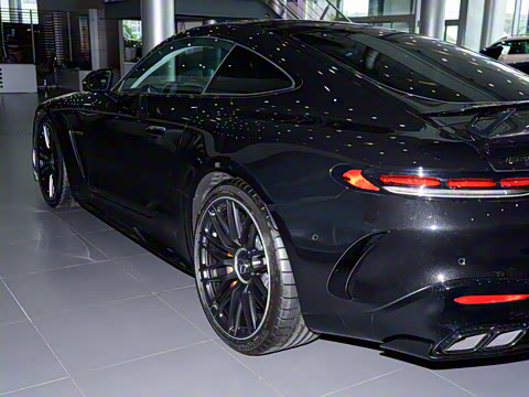 2025�� 63 S E Performance