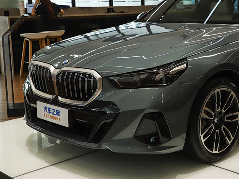 2026�� 525i M�˶���װ