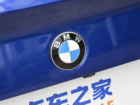 2026�� 225i M�˶���ҹ��װ