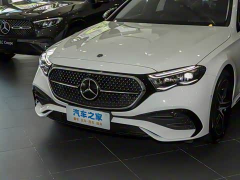 2025�� �Ŀ� E 300 ʱ�����˶���